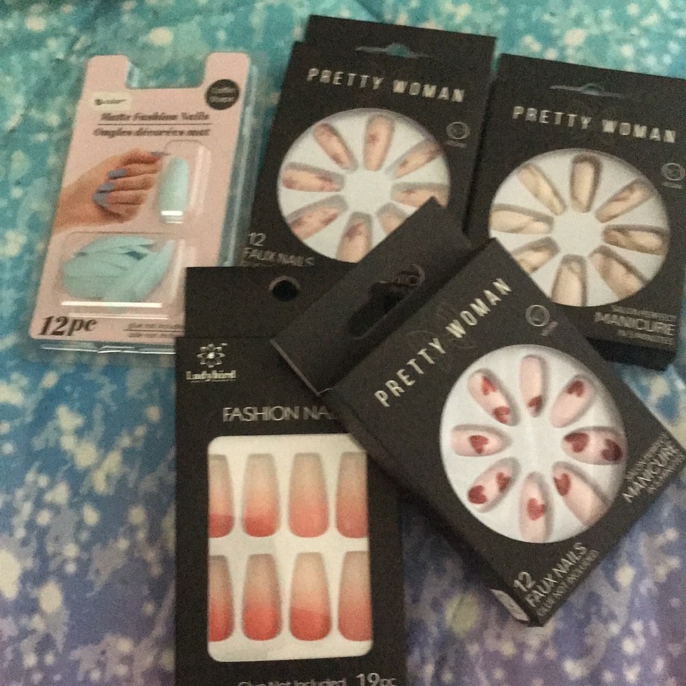 Nail Bundle 💅🏼 - Picture 2 of 12